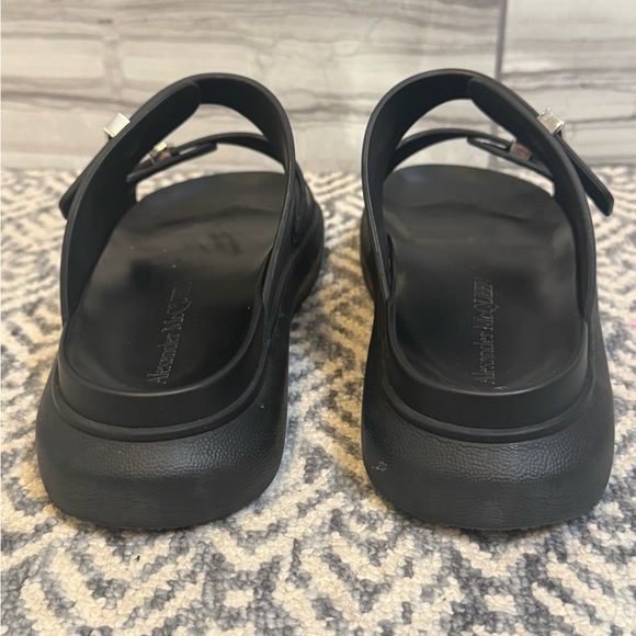 Alexander McQueen (Men’s) Hybrid Rubber sandals - Picture 7 of 15